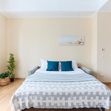 The Best Rent - Bright One-Bedroom Apartment In Corso Vittorio Emanuele II Milano Exteriör bild